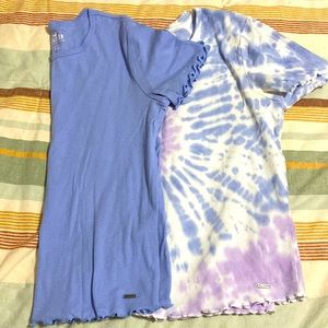 Set of 2 Women’s Hollister T-shirt’s